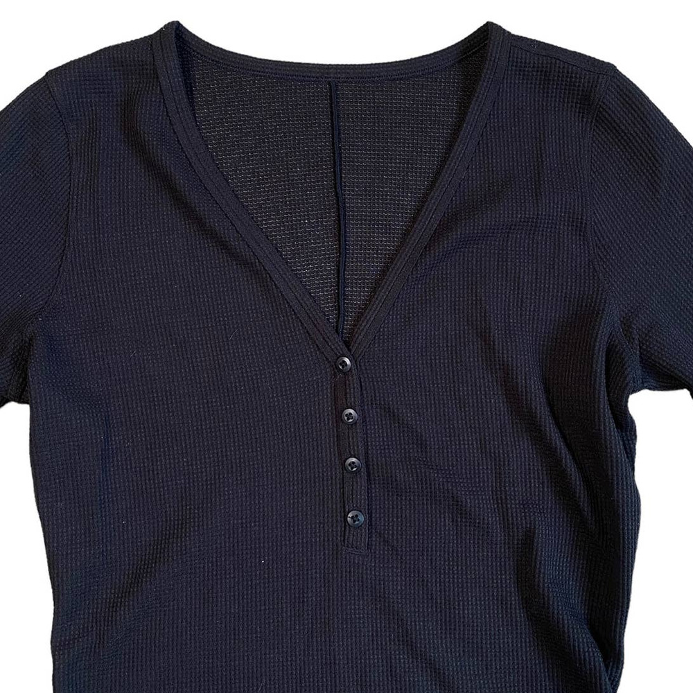 Lululemon Close Call Black Thermal Henley Long Sleeve Small 4/6 - Picture 4 of 10